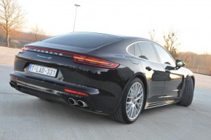8.PORSCHE PANAMERA II 